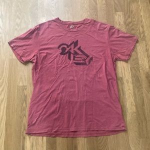 Oakley Men’s Red Black Logo Regular Fit Short Sleeve Graphic Tee Shirt Top